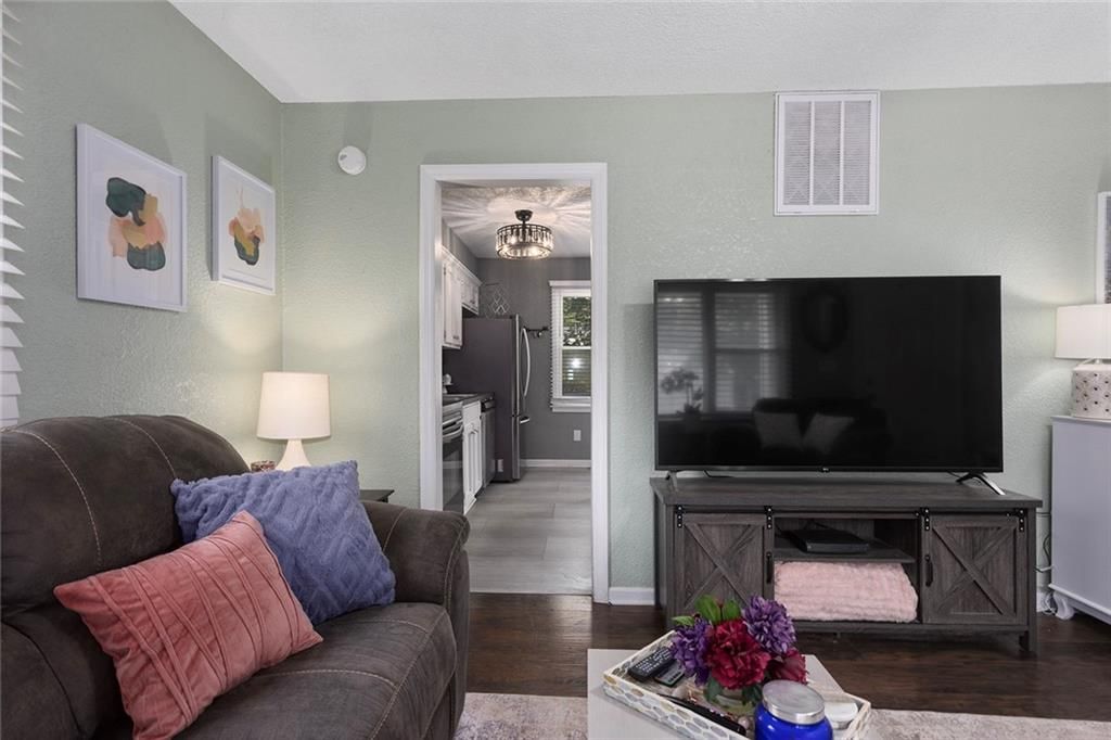 5313 N Euclid Avenue — photo 7