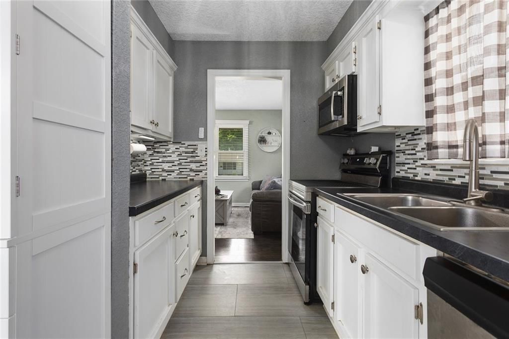 5313 N Euclid Avenue — photo 11