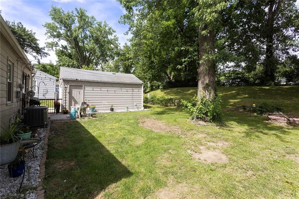 5313 N Euclid Avenue — photo 24