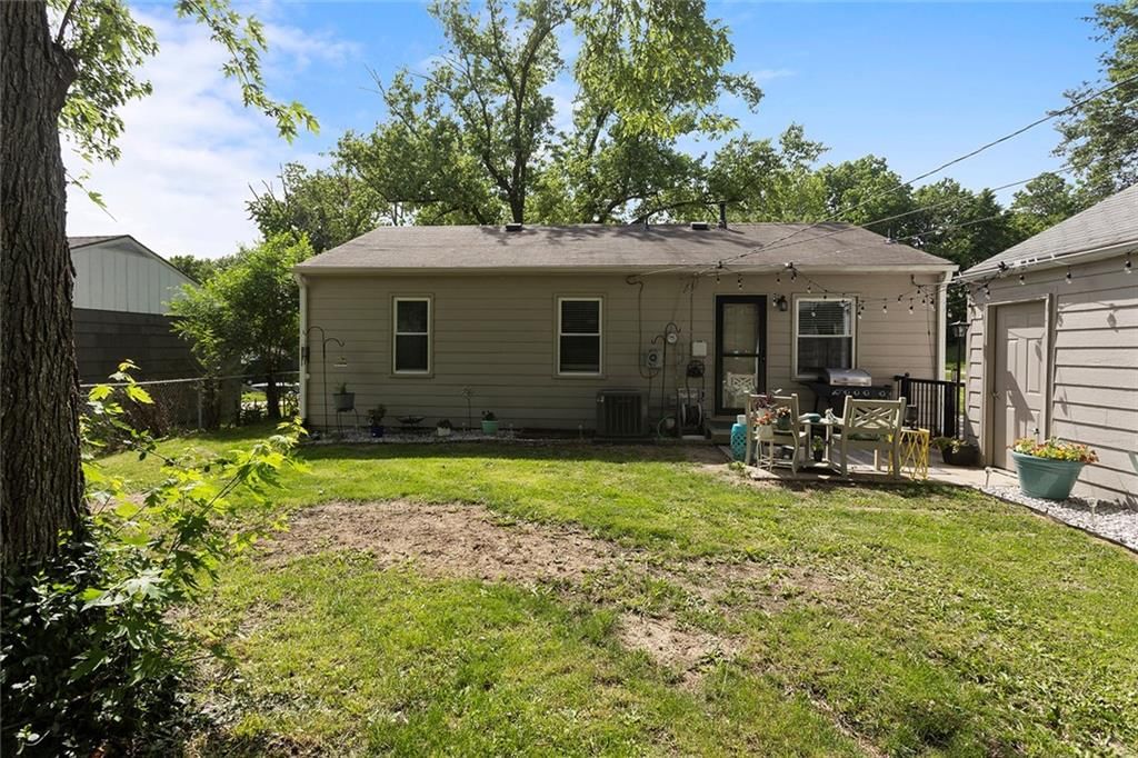 5313 N Euclid Avenue — photo 27