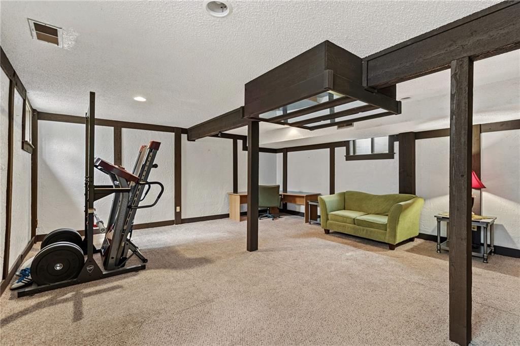 5737 N Oregon Avenue — photo 22