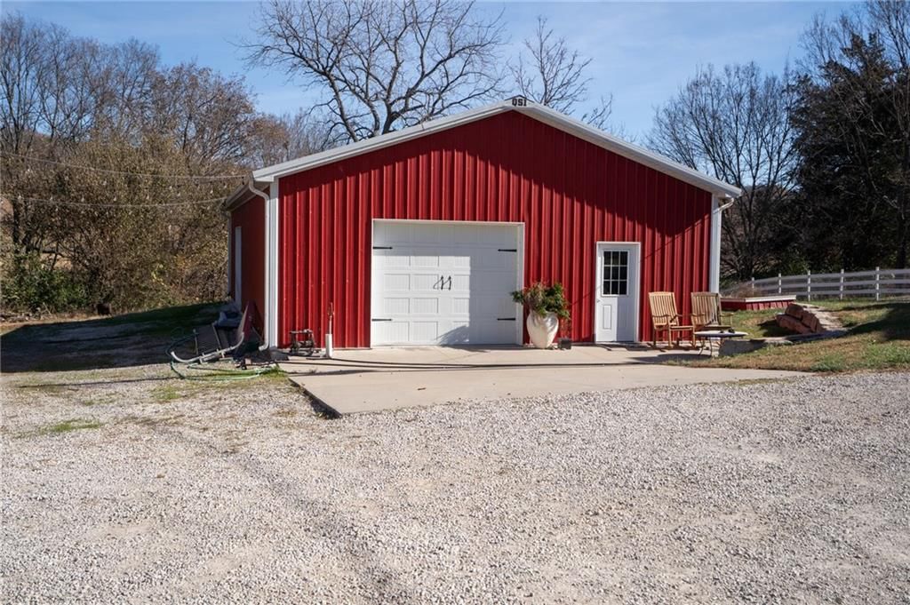 770 E 1300 Road — photo 37