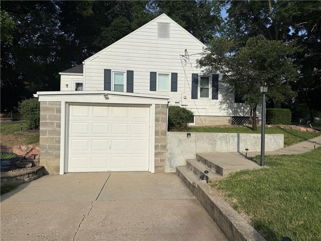 1514 Vilas Street — photo 3