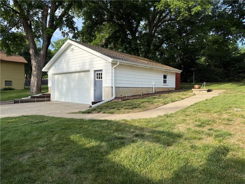 1514 Vilas Street — photo 4