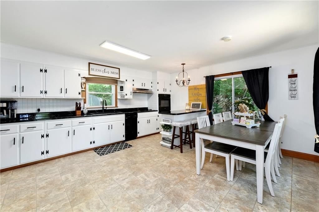 1514 Vilas Street — photo 10