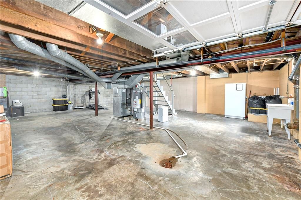 1514 Vilas Street — photo 23