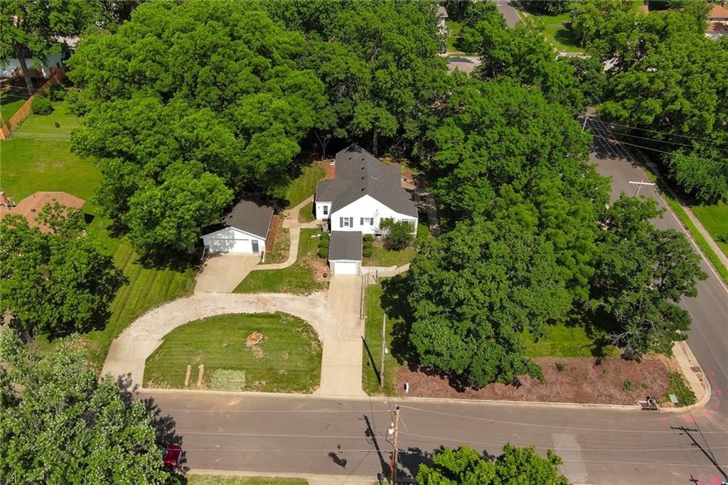 1514 Vilas Street — photo 30