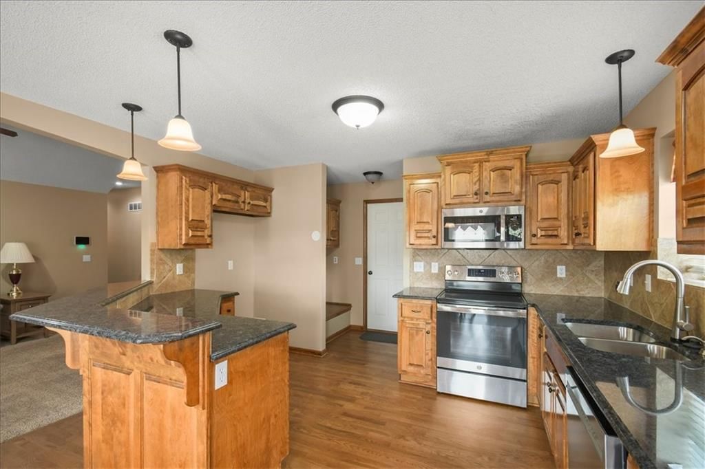 16914 Meadow Creek Court — photo 9