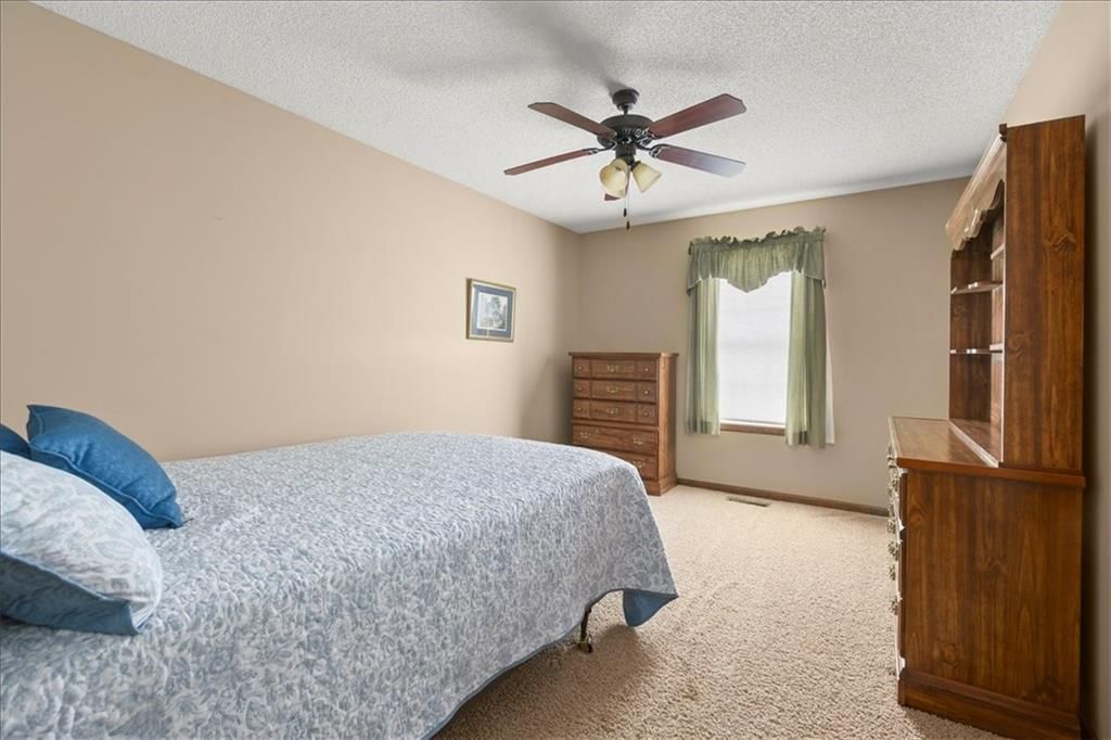 16914 Meadow Creek Court — photo 15