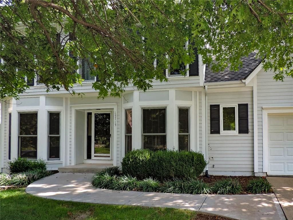 15715 BEVERLY Street — photo 2