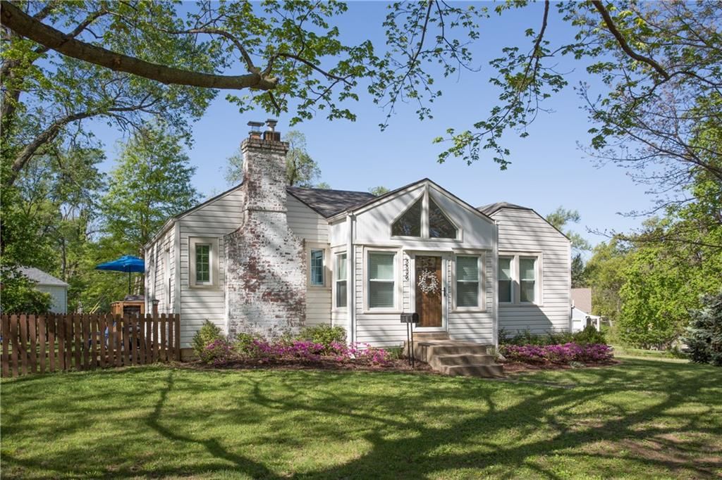 5526 Lowell Street — photo 4