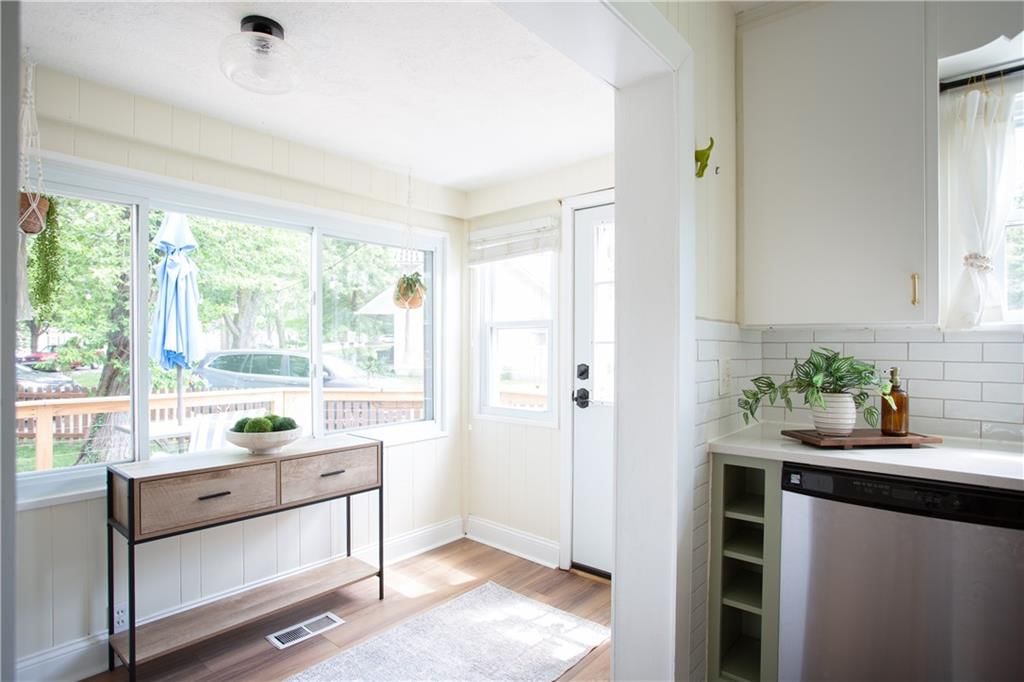 5526 Lowell Street — photo 22