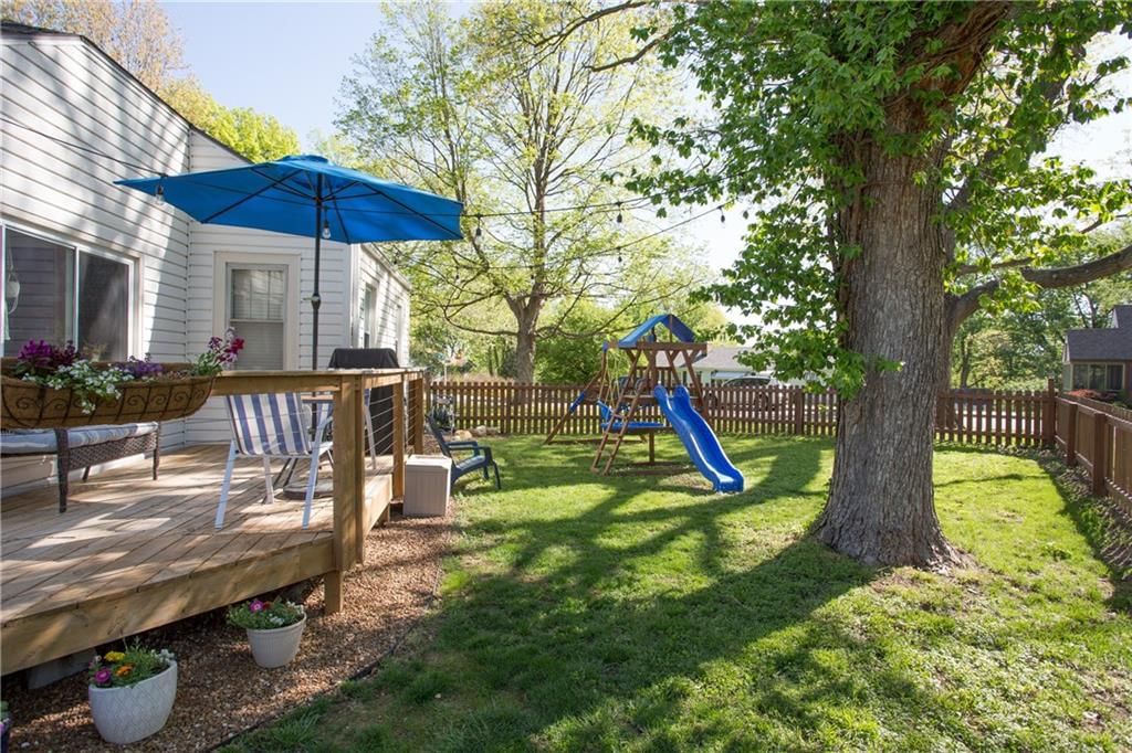 5526 Lowell Street — photo 34