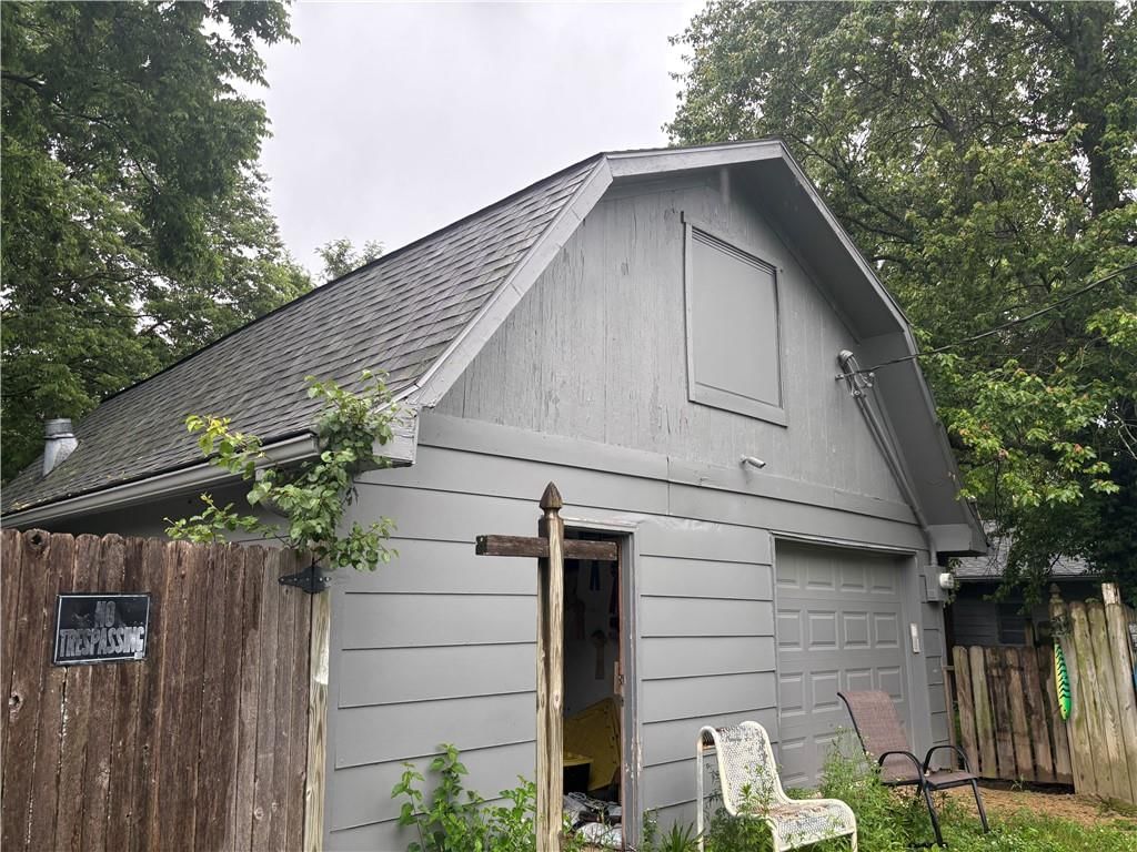 420 W Walnut Street — photo 3