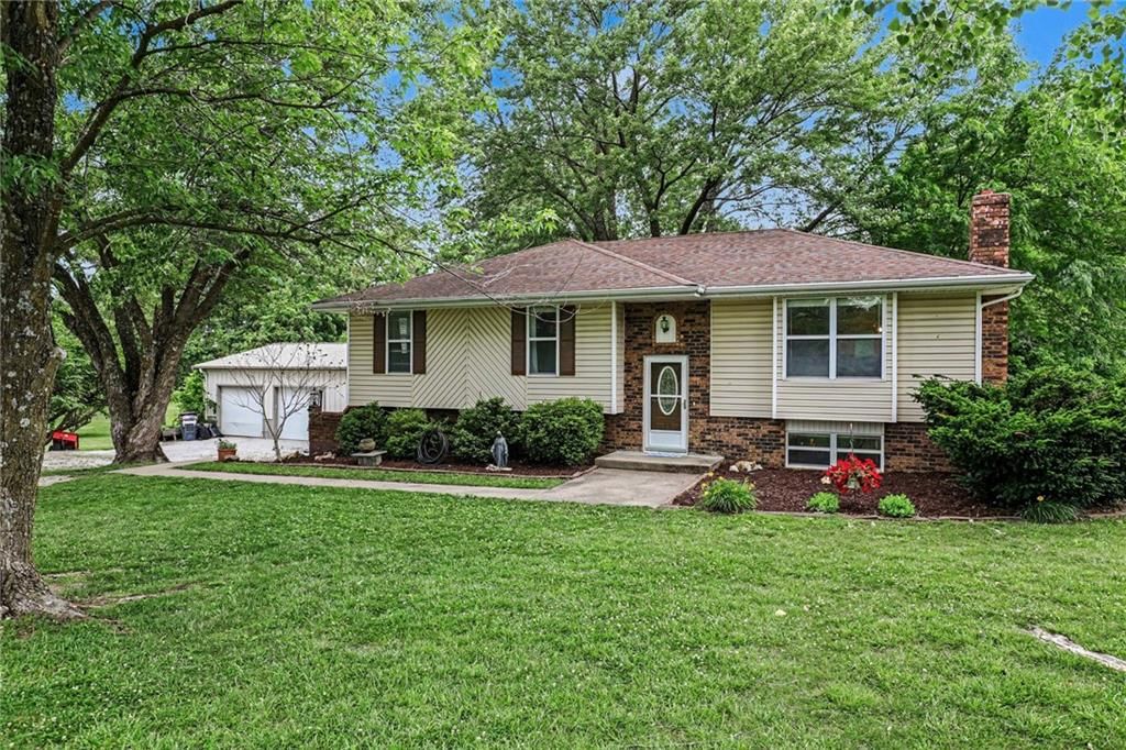 14308 Raymond Road — photo 2