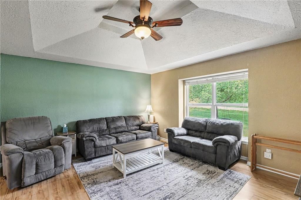 14308 Raymond Road — photo 3