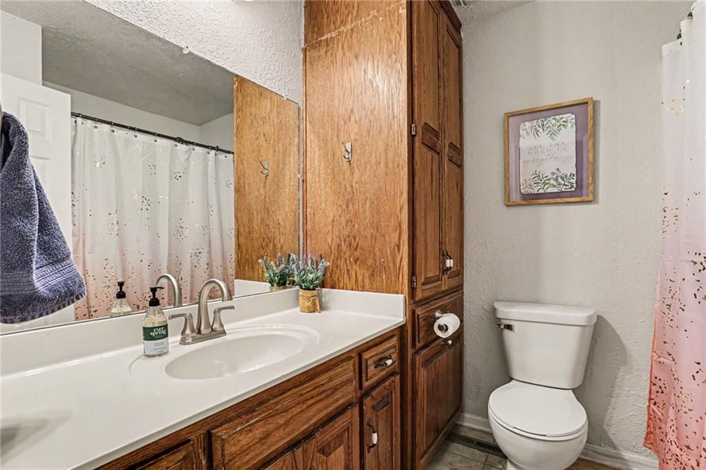14308 Raymond Road — photo 10