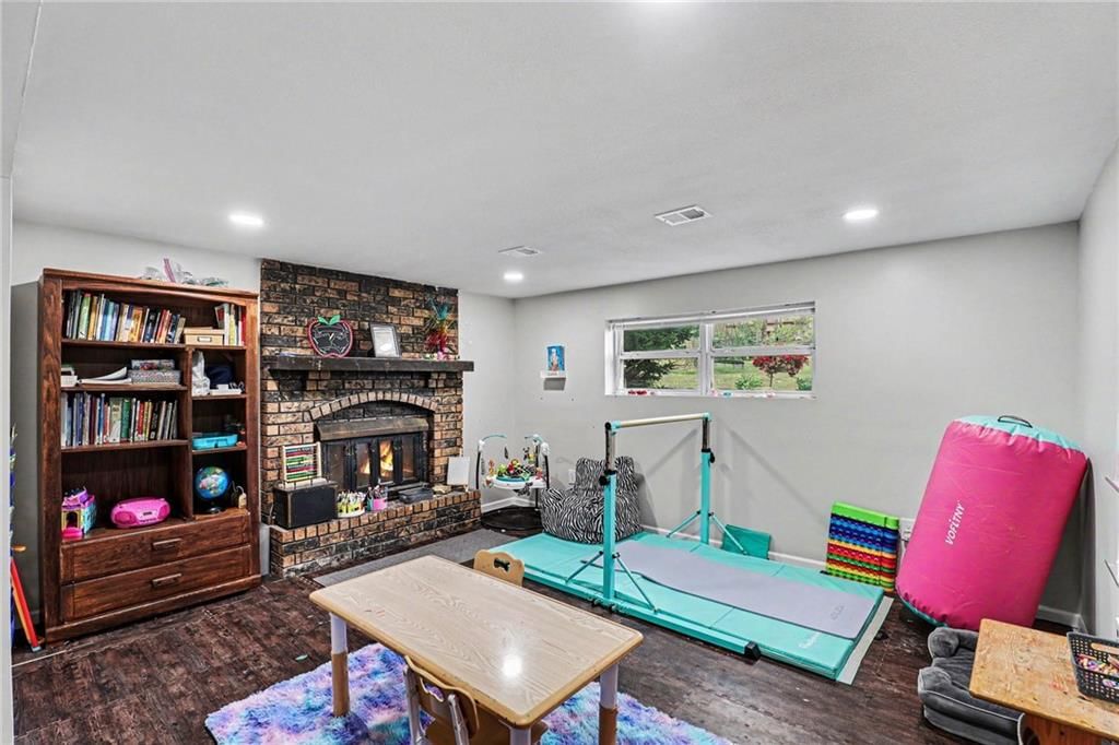 14308 Raymond Road — photo 16