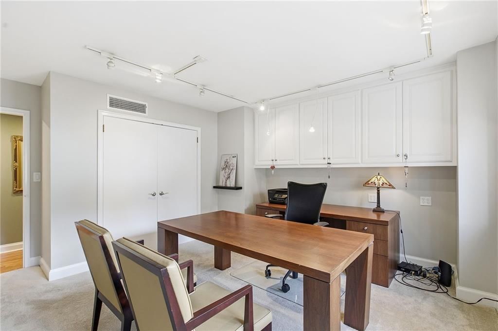 310 W 49th Street — photo 11