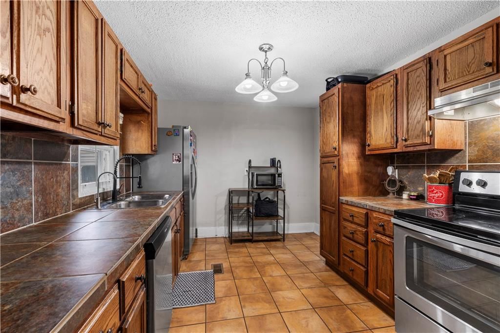 426 W Walnut Street — photo 9