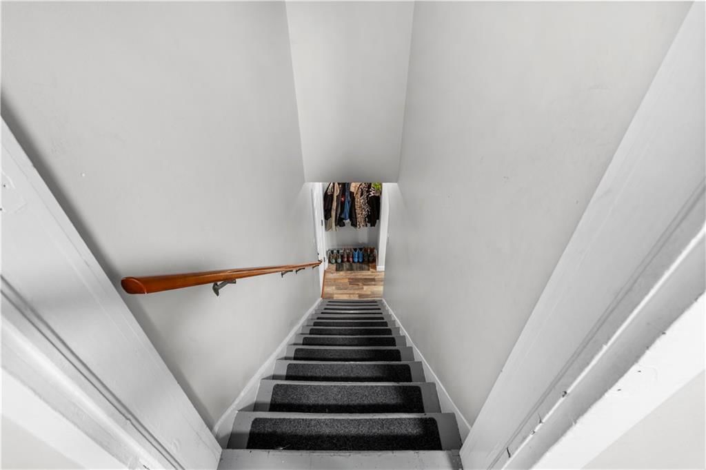 426 W Walnut Street — photo 27