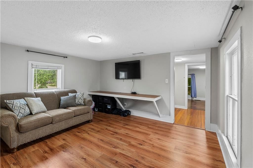 426 W Walnut Street — photo 30
