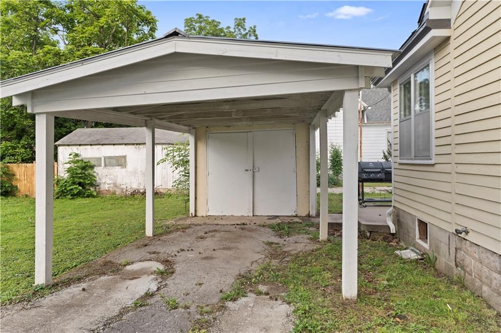 426 W Walnut Street — photo 44