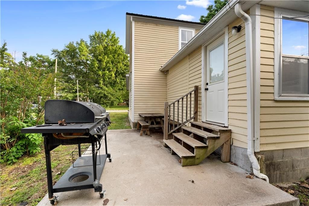 426 W Walnut Street — photo 45