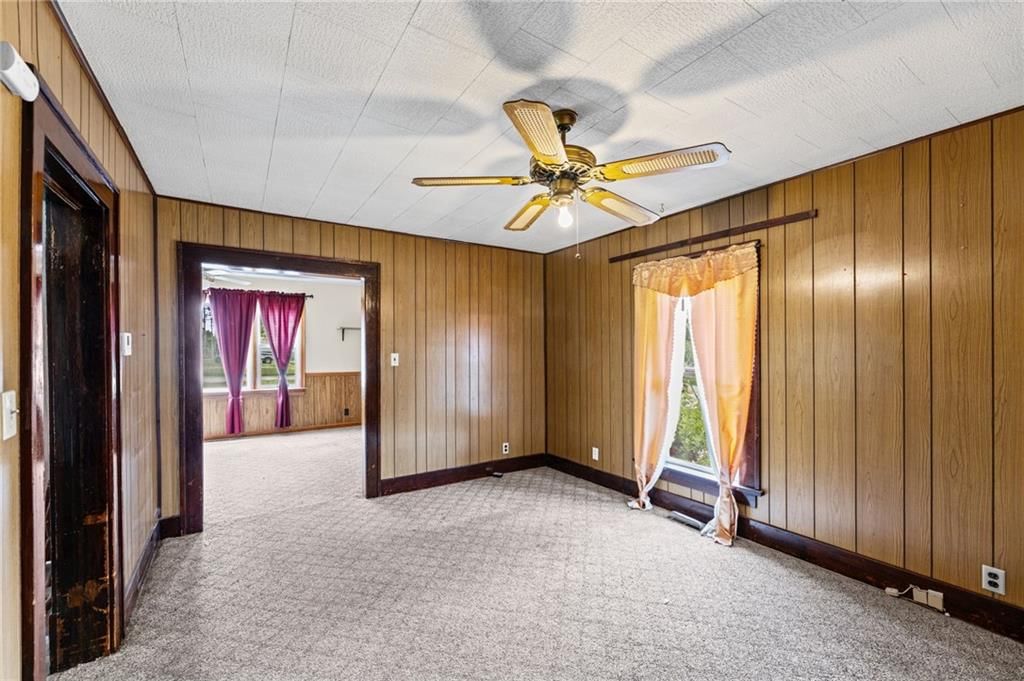 112 S Locust Street — photo 13