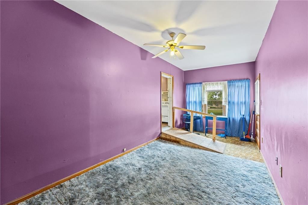 112 S Locust Street — photo 19