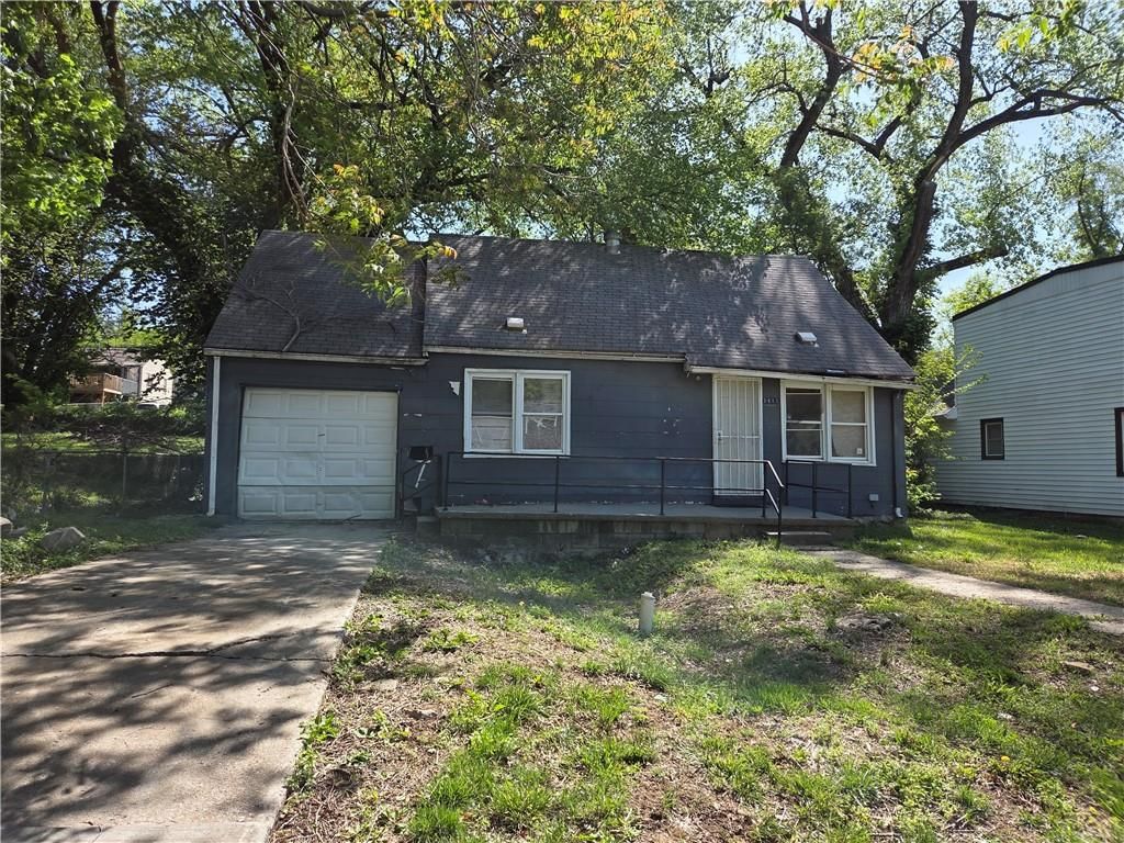 3411 Norton Avenue — photo 1