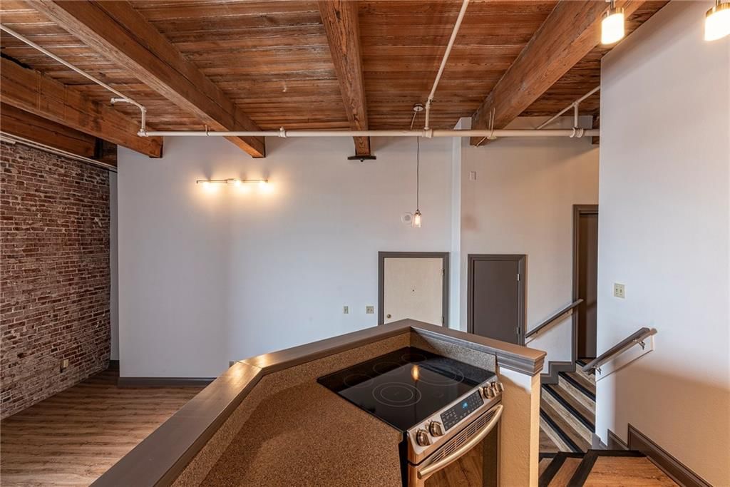 308 W 8th Street — photo 6