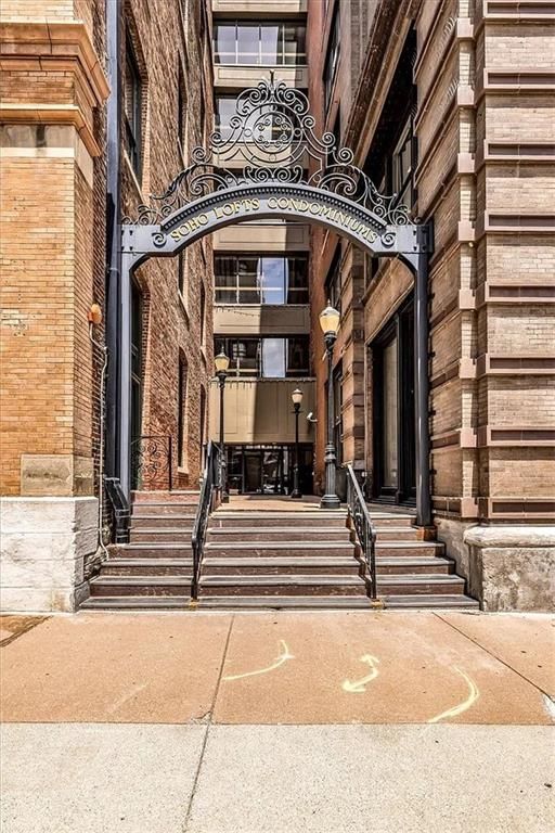 308 W 8th Street — photo 23