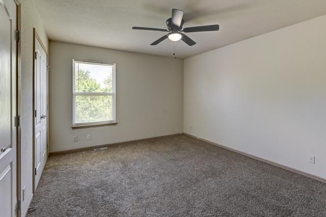 1215 NW Ashley Lane — photo 17