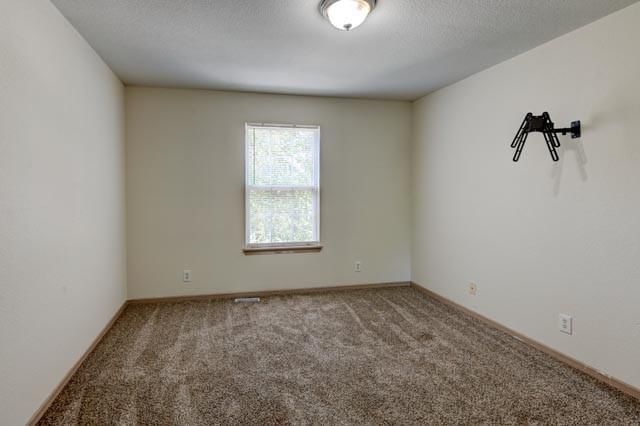 1215 NW Ashley Lane — photo 25