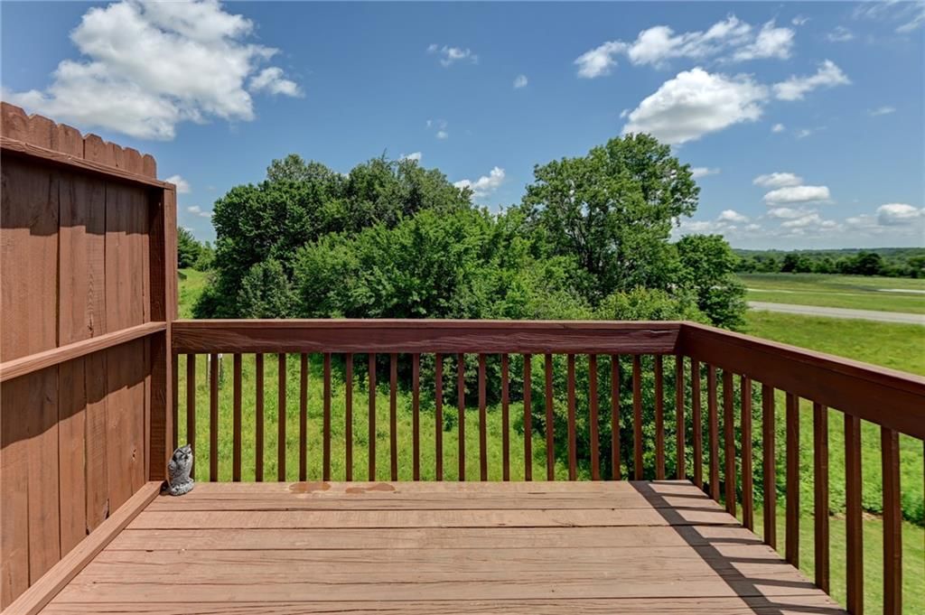 1215 NW Ashley Lane — photo 40