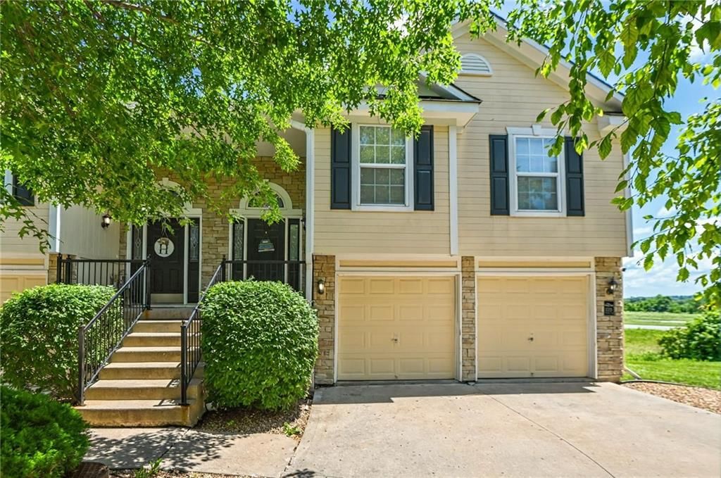1215 NW Ashley Lane — photo 52