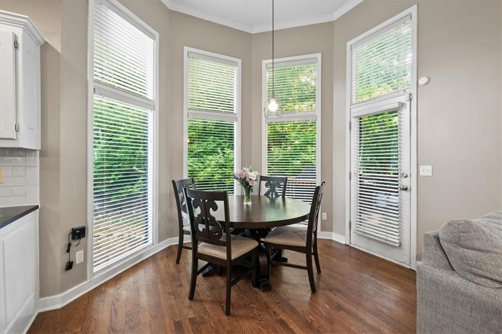5812 NW Hickory Place — photo 4