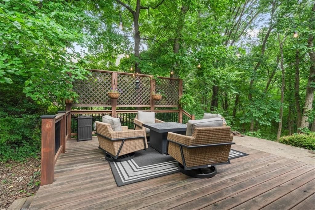 5812 NW Hickory Place — photo 29