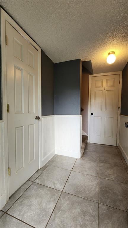 115 SHERRI Lane — photo 2