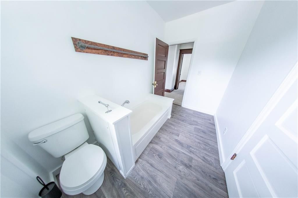 2526 S 17th Street — photo 32