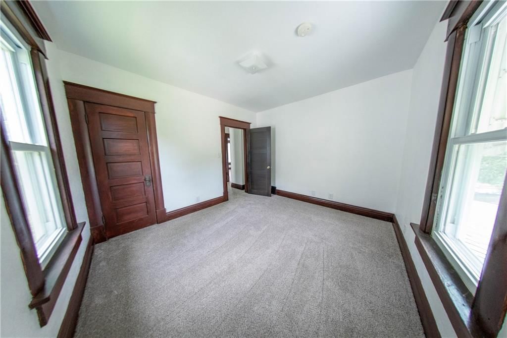 2526 S 17th Street — photo 38