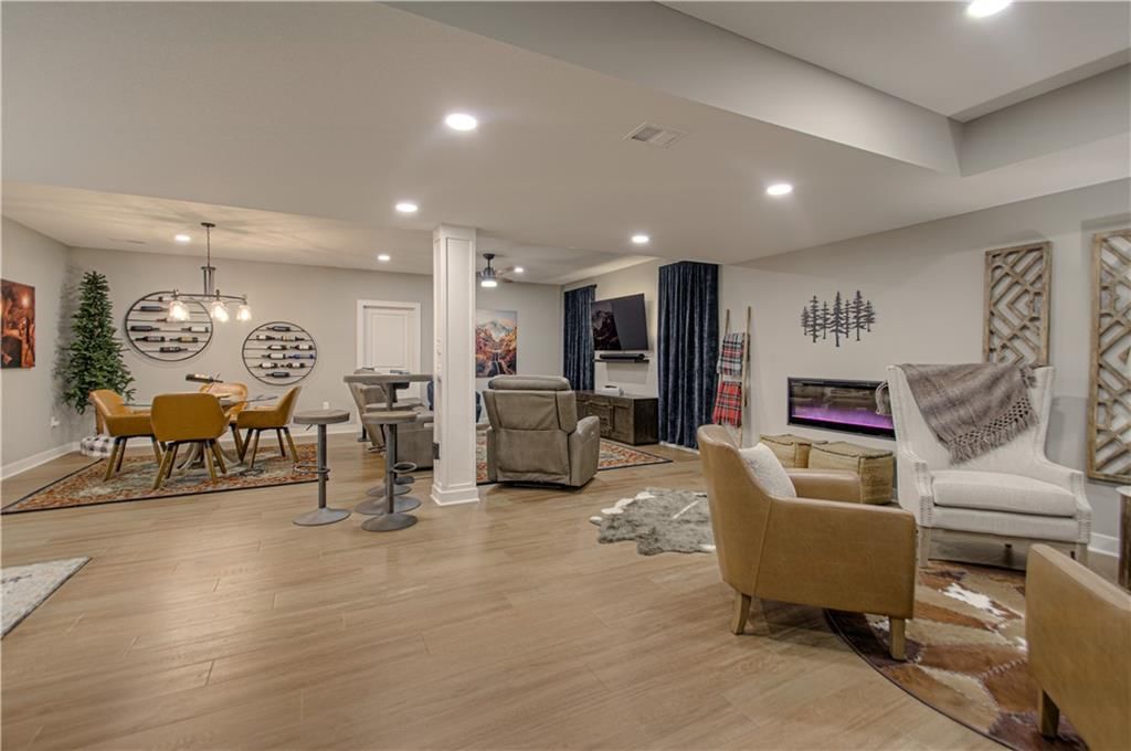 8701 N Allenton Avenue — photo 36