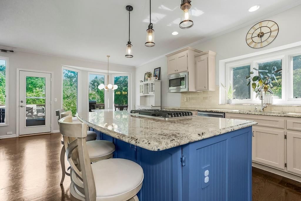 14108 Hadley Street — photo 10