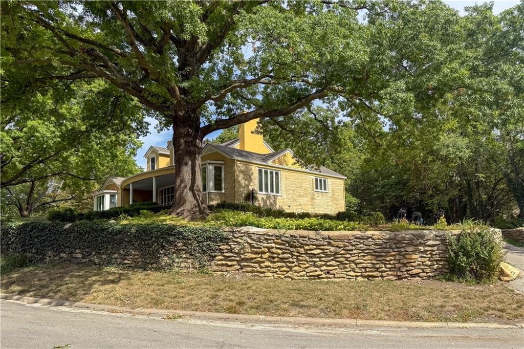 1336 Spencer Drive — photo 6