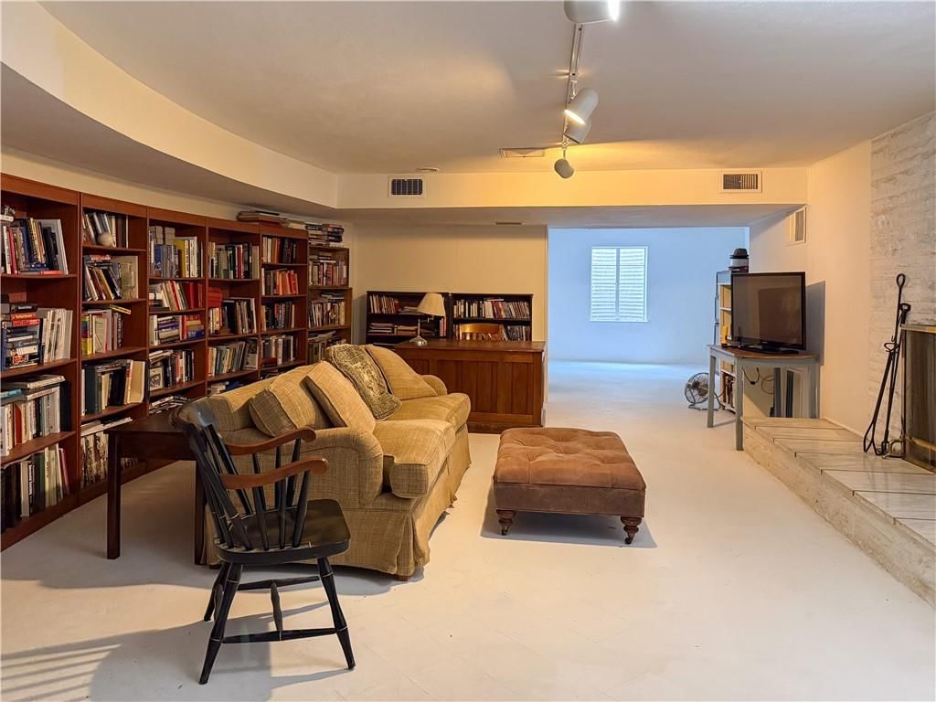 1336 Spencer Drive — photo 35