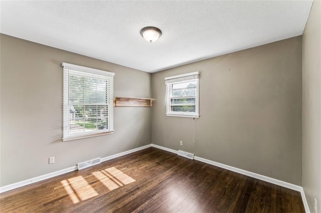 10901 W 91st Terrace — photo 25