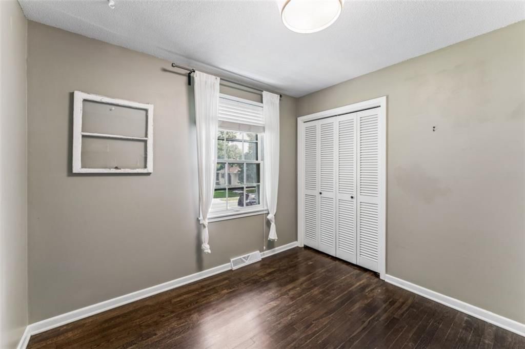 10901 W 91st Terrace — photo 30