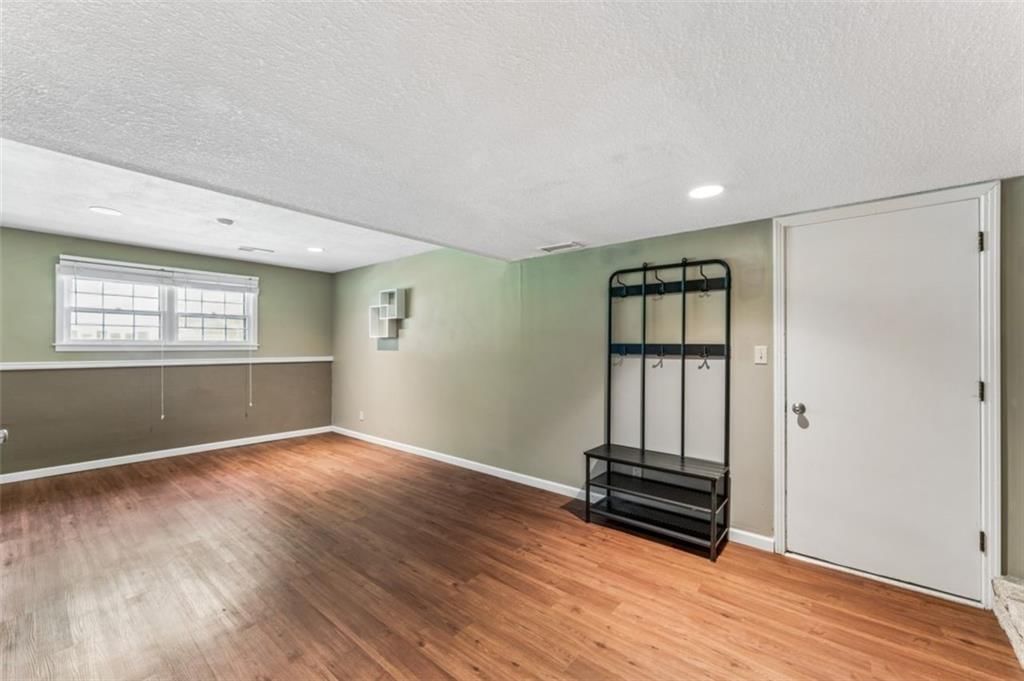 10901 W 91st Terrace — photo 39