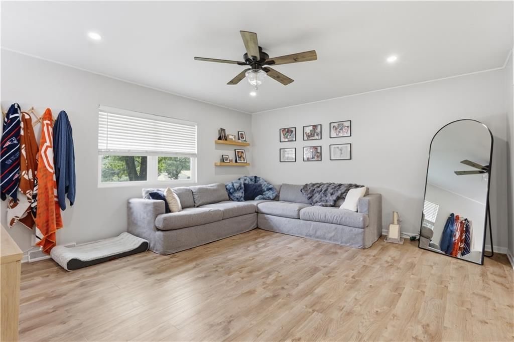 6709 Eastside Drive — photo 4